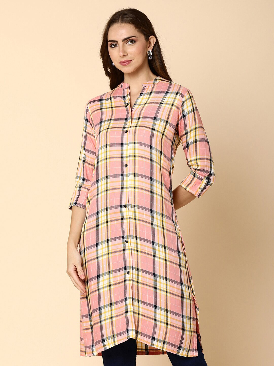 

V-Mart Checked Mandarin Collar Roll-Up Sleeves Straight Kurta, Pink