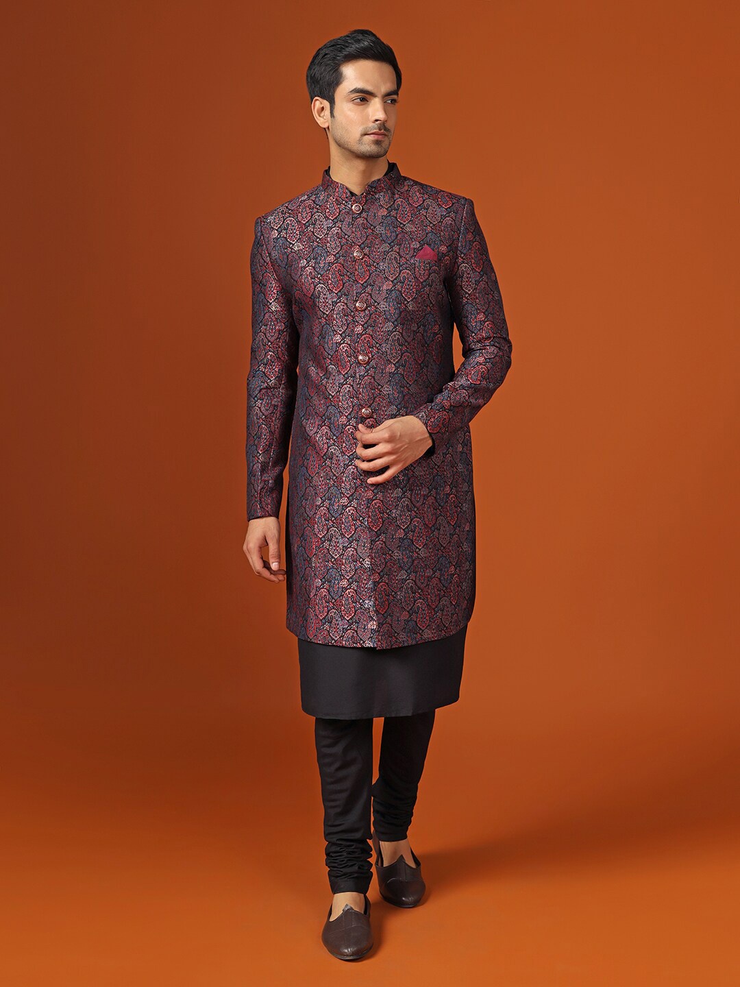 

KISAH Men Woven-Design Indowestern Sherwani Set, Navy blue