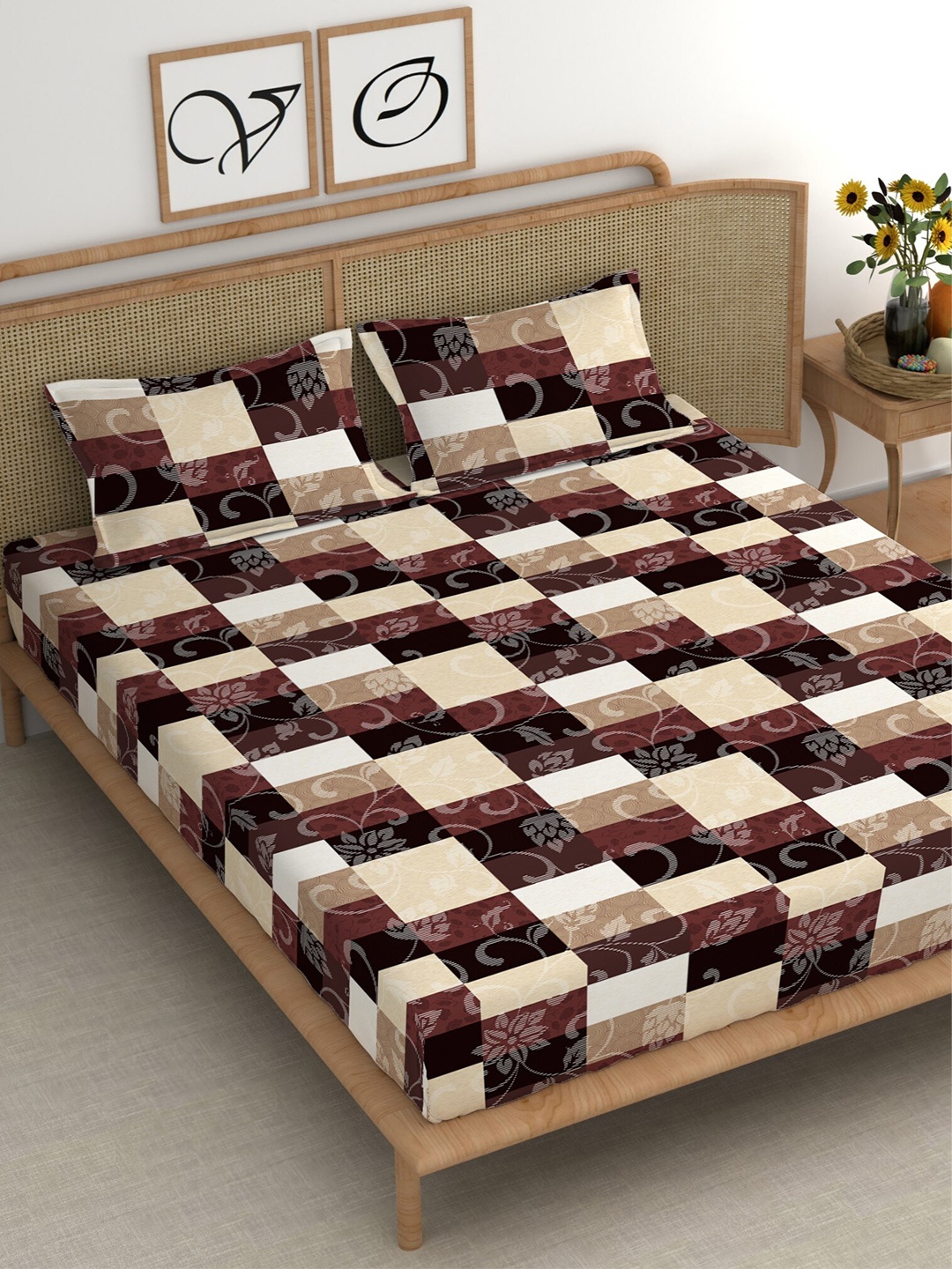 

CHHAVI INDIA Brown & Maroon Geometric Microfiber 210 TC King Bedsheet With 2 Pillow Covers