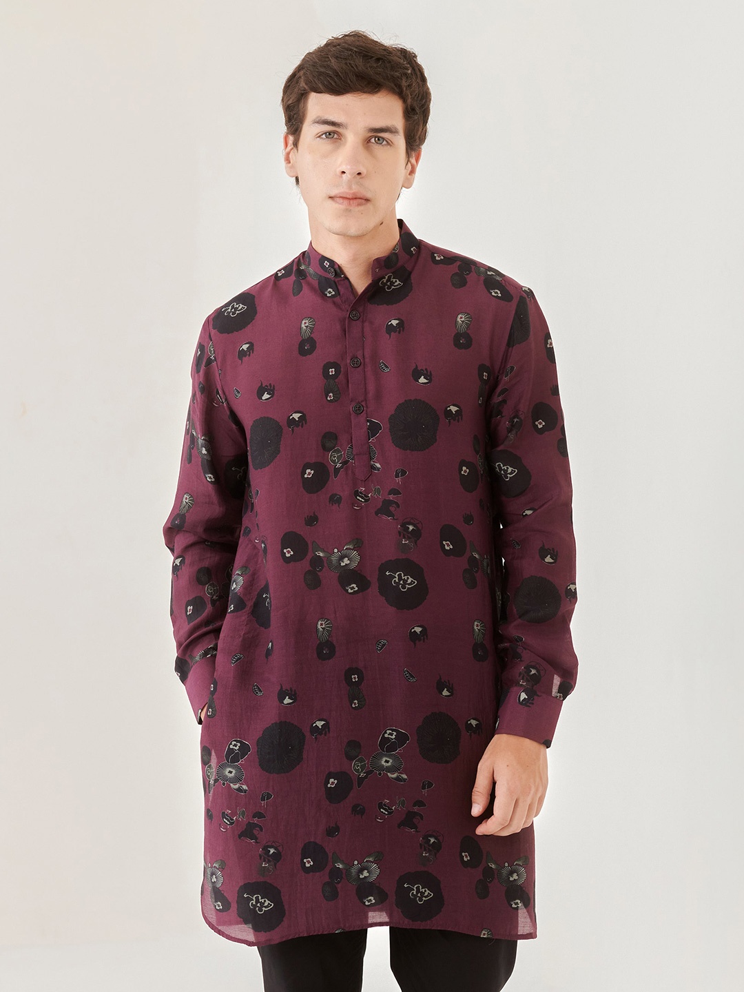 

QB MEN Floral Printed Kurta, Maroon
