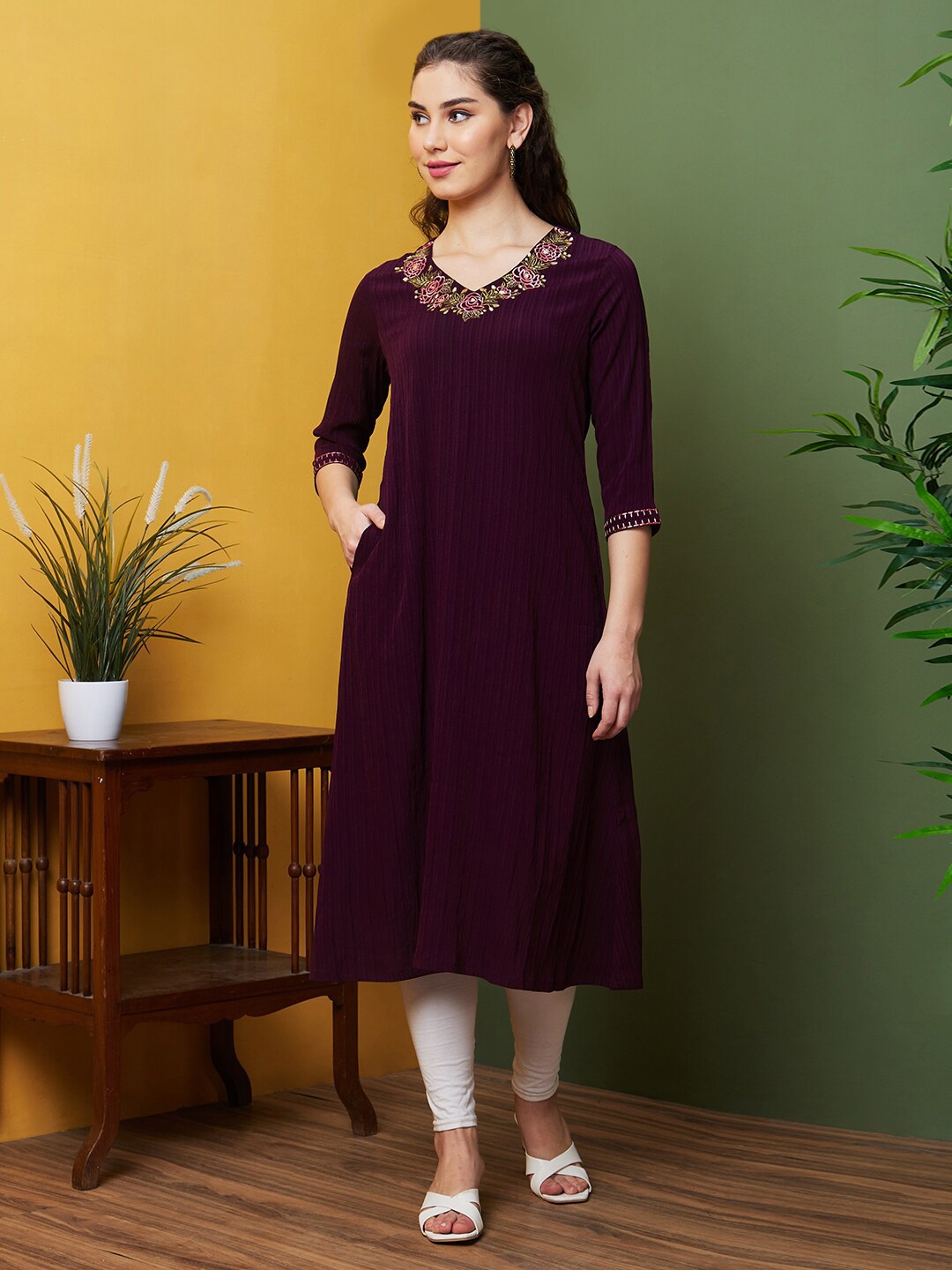 Globus Floral Embroidered V Neck Georgette A-Line Kurta With Pocket, Purple