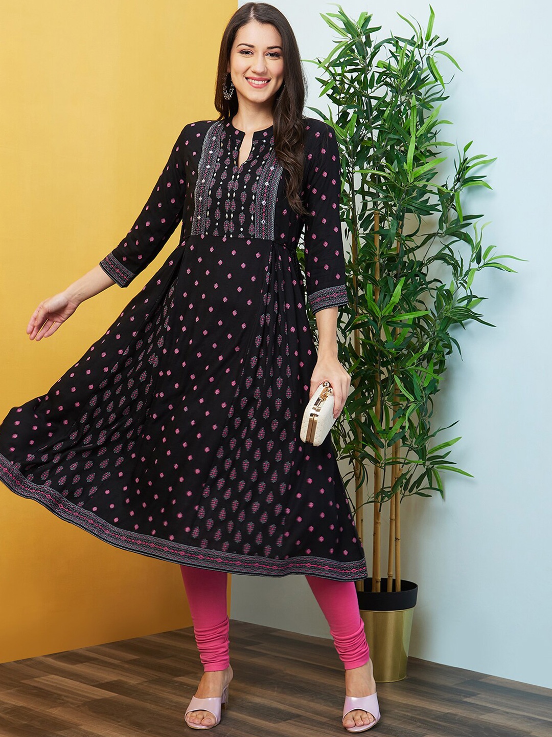 

Globus Ethnic Motif Printed Mirror Work Anarkali Kurta, Black