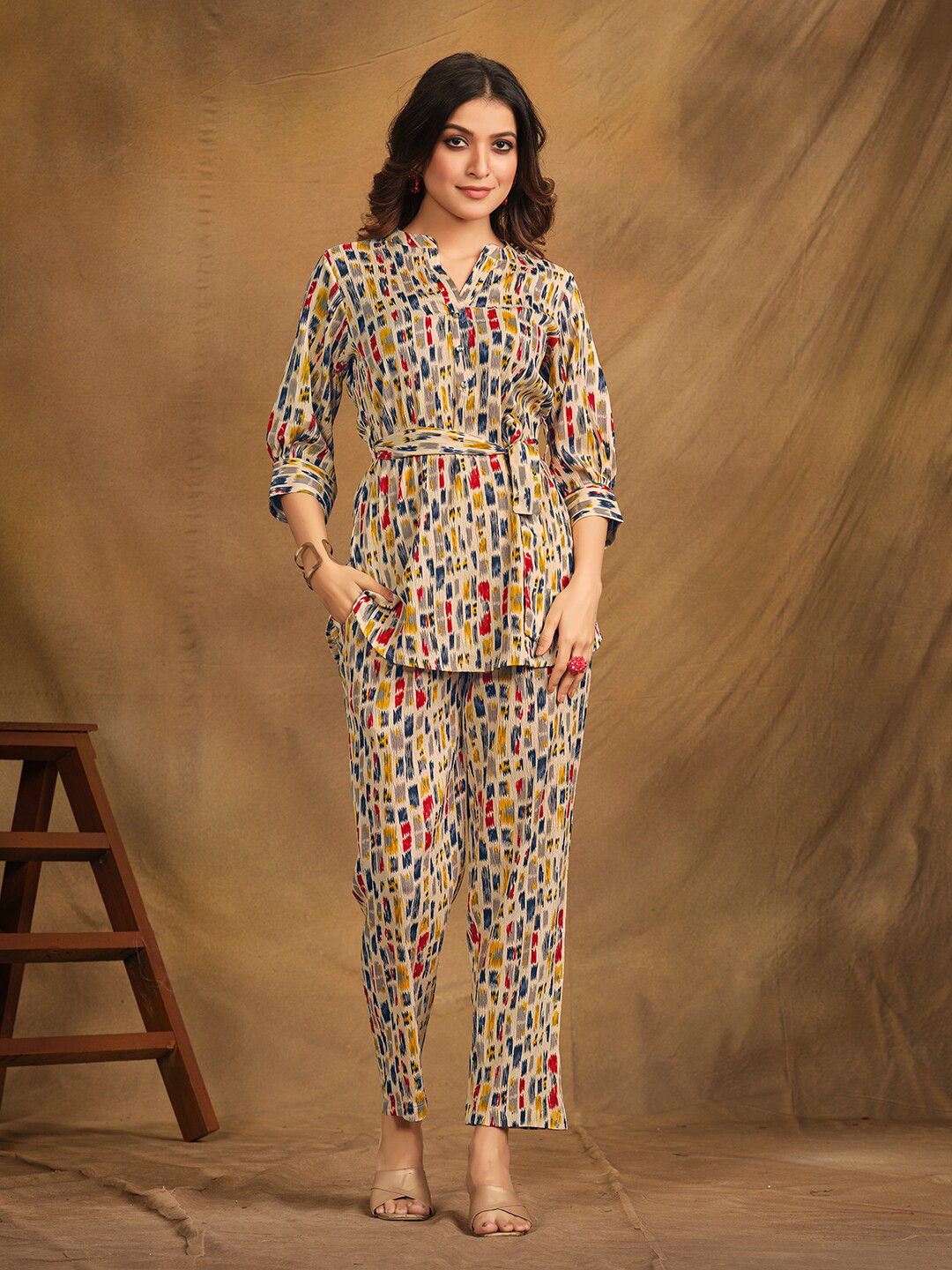

NAINVISH Abstract Printed Tunic & Trousers Co-Ord, Yellow