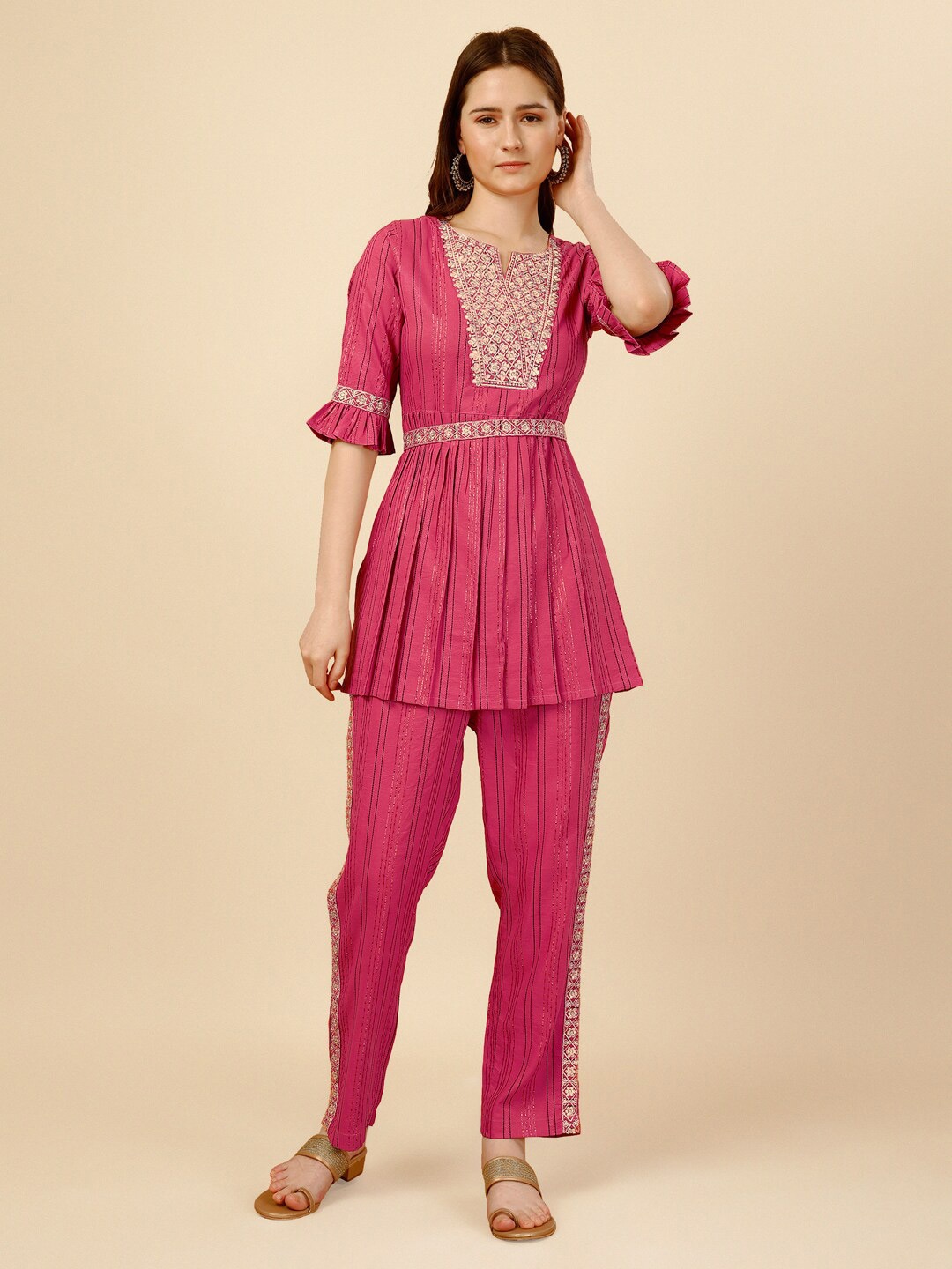 

NAINVISH Floral Embroidered Tunic With Trouser, Pink