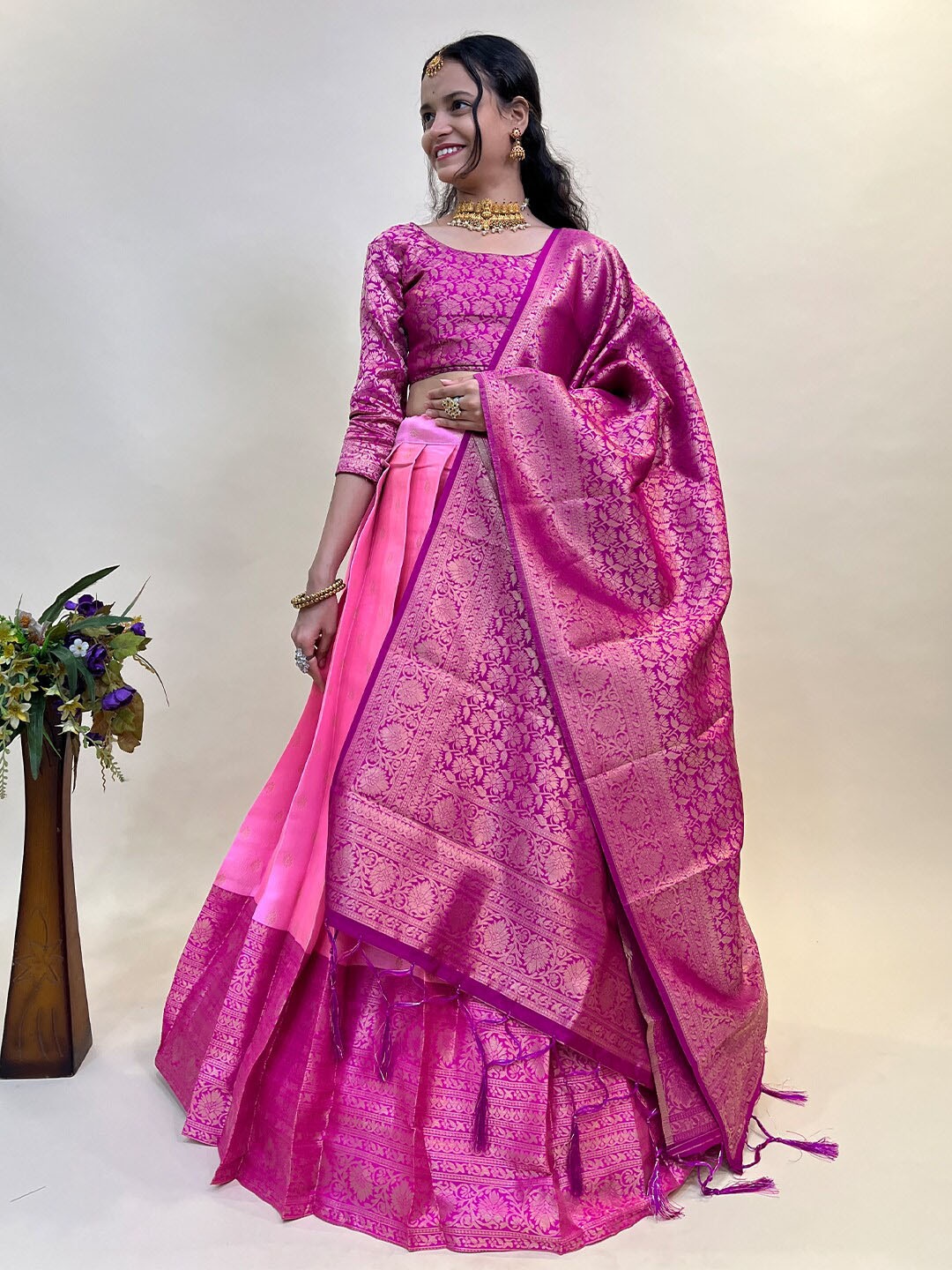 

Fabcartz Woven Designed Semi-Stitched Lehenga & Unstitched Blouse With Dupatta, Pink