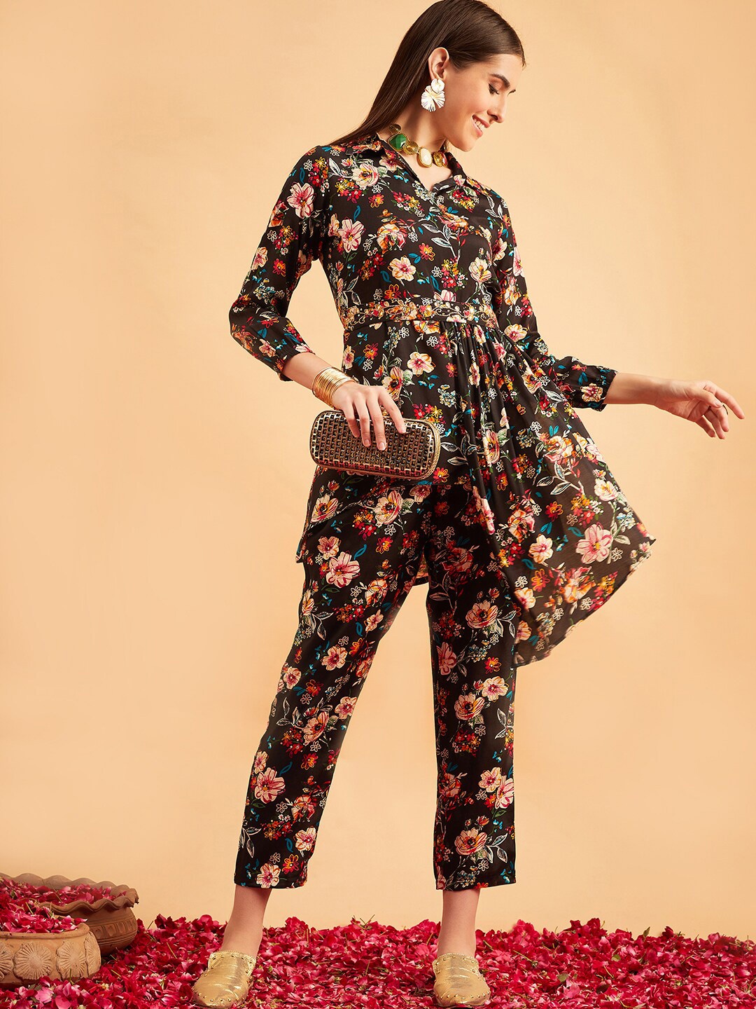

Anouk Black Floral Printed Shirt Collar Tunic With Trouser