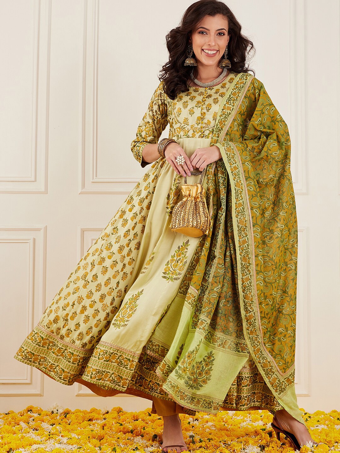 

Anouk Sea Green Floral Printed Round Neck Gotta Patti Anarkali Kurta with Dupatta