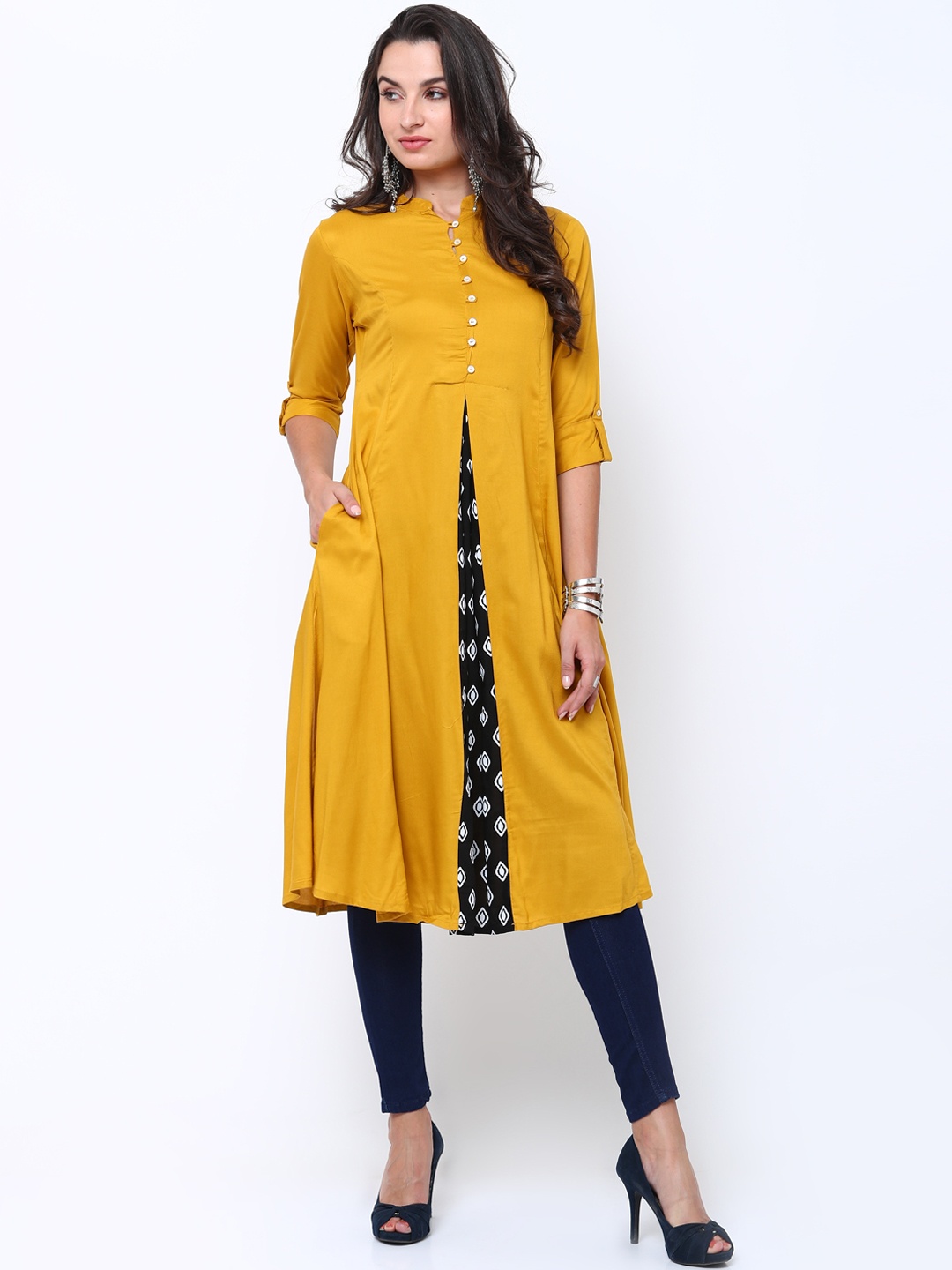 

Vishudh Women Mustard & Black Solid A-Line Kurta