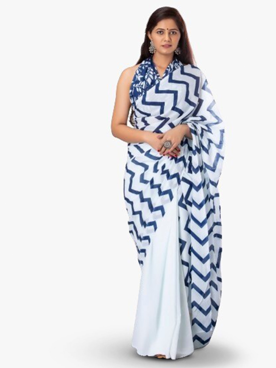 

KIAARON Geometric Pure Cotton Block Print Saree, Blue