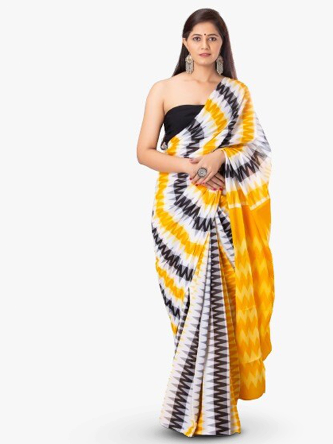 

KIAARON Geometric Ikat Pure Cotton Block Print Saree, Yellow