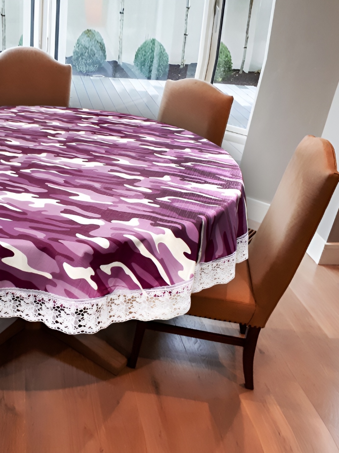 

Stylista Purple Waterproof Plastic Round 6-Seater Table Cover