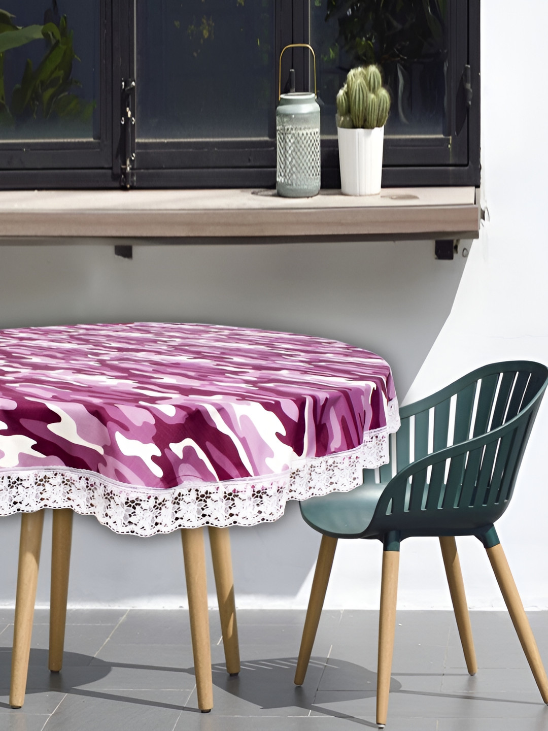 

Stylista Purple Printed Waterproof Round 2-Seater Table Cover