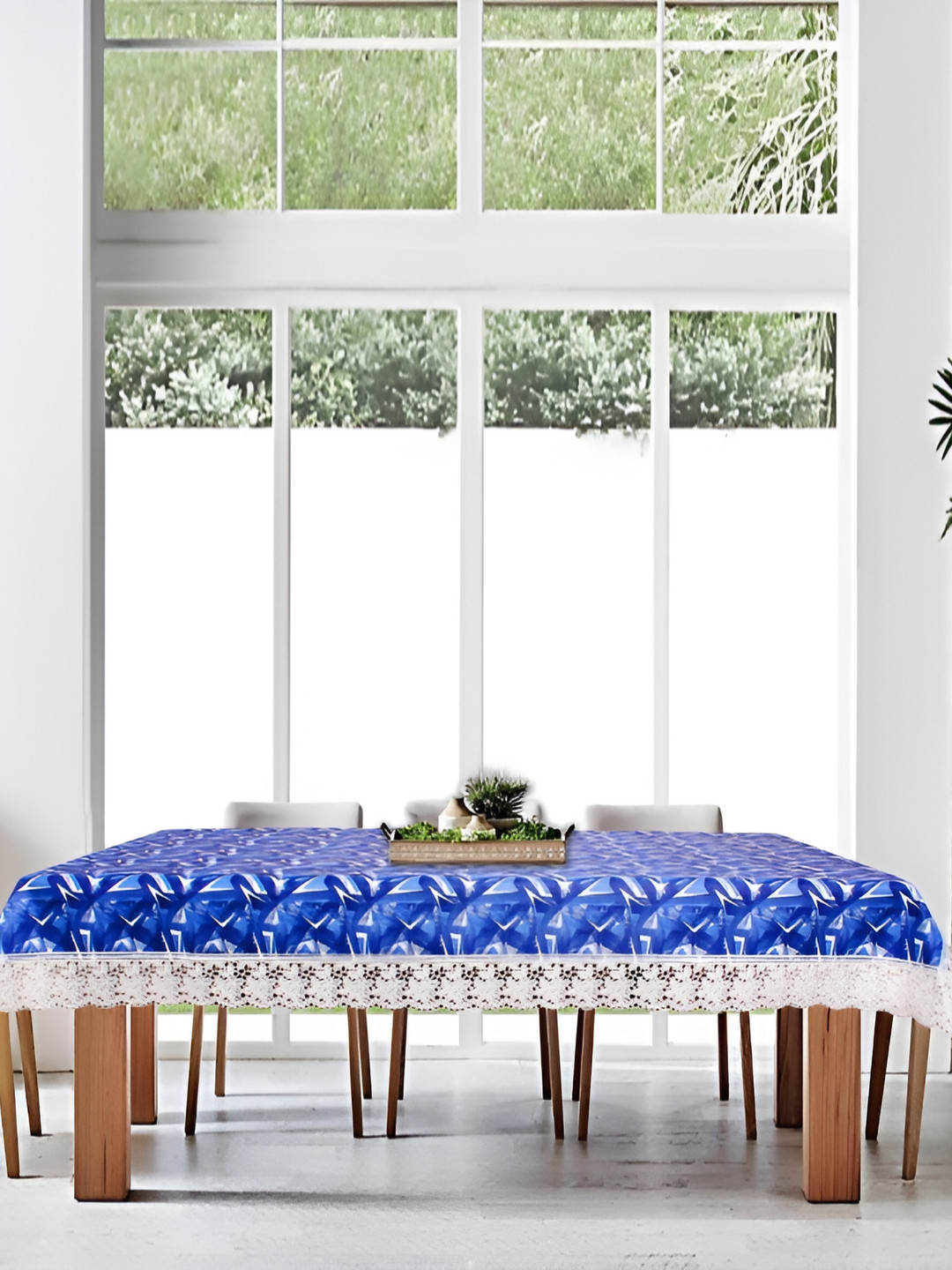 

Stylista Blue & White Waterproof 8 Seater Rectangle Table Cover