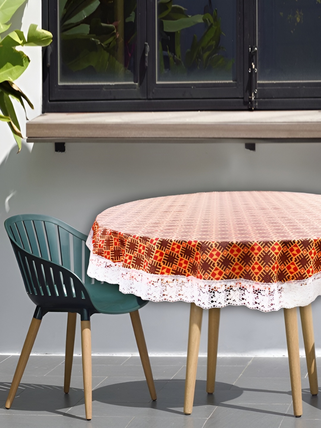 

Stylista Brown 2 Pieces Geometric Printed Waterproof Table Cover
