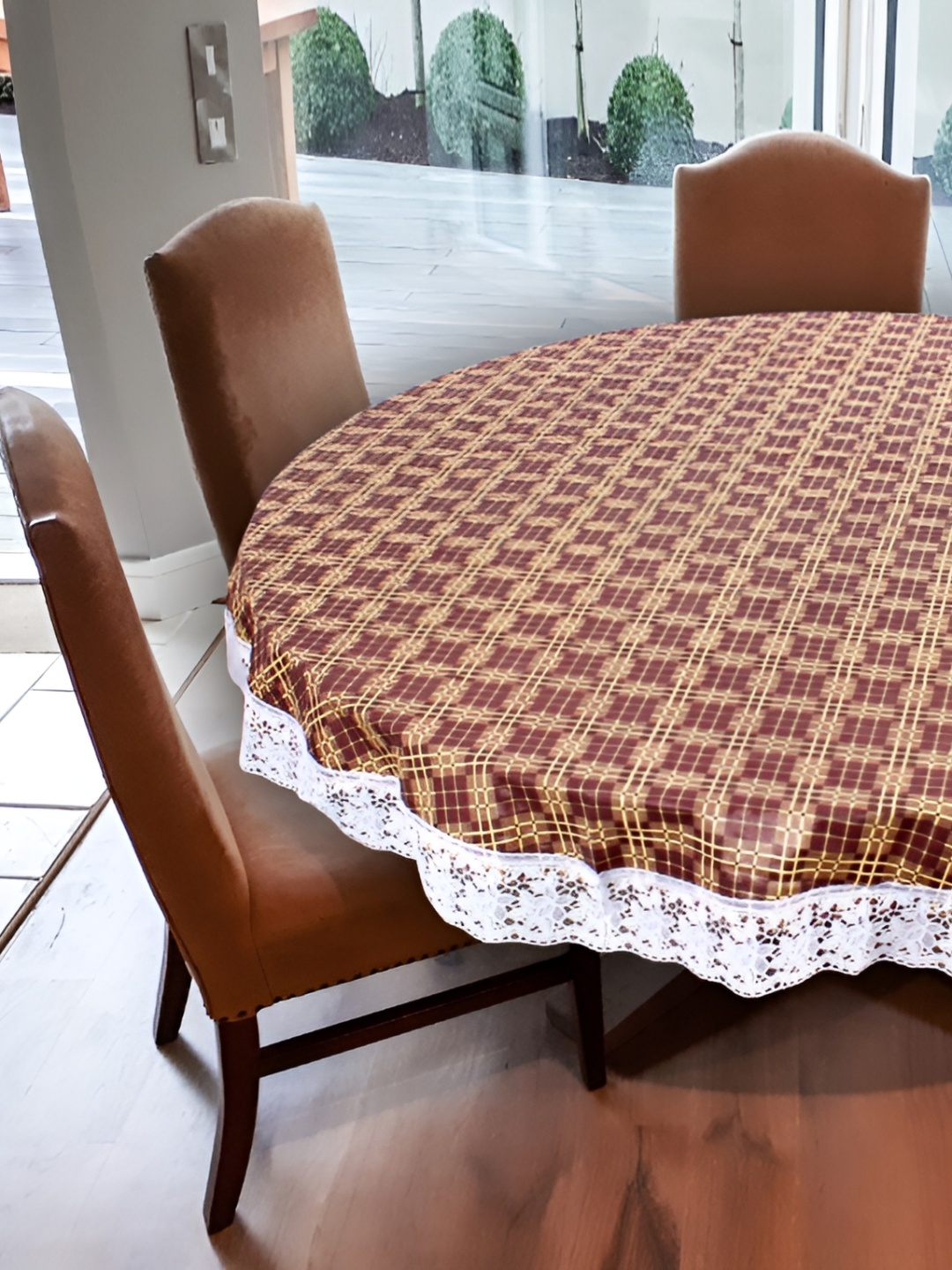 

Stylista Brown Waterproof Round 6-Seater Table Cover