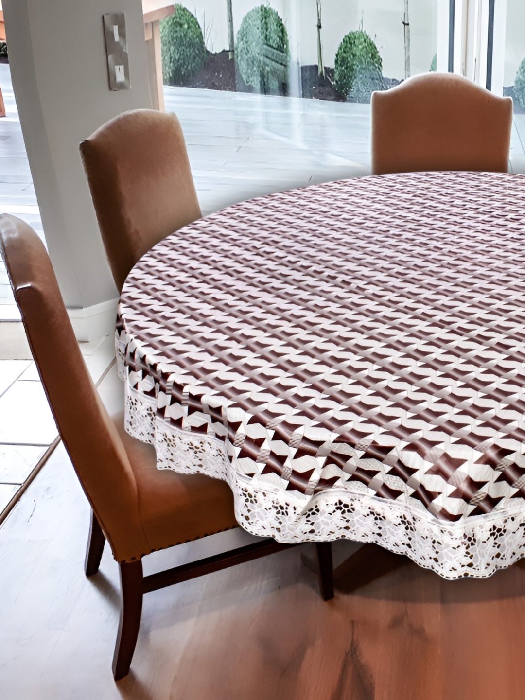 

Stylista Maroon & White Round Waterproof 6-Seater Table Cover