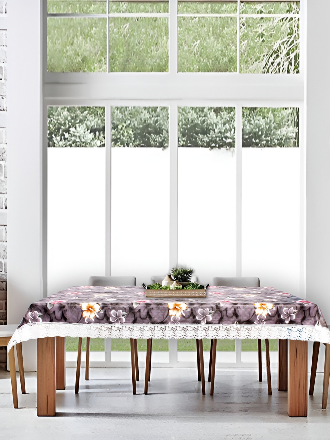

Stylista Grey & white Floral Printed Waterproof 8-Seater Table Cover