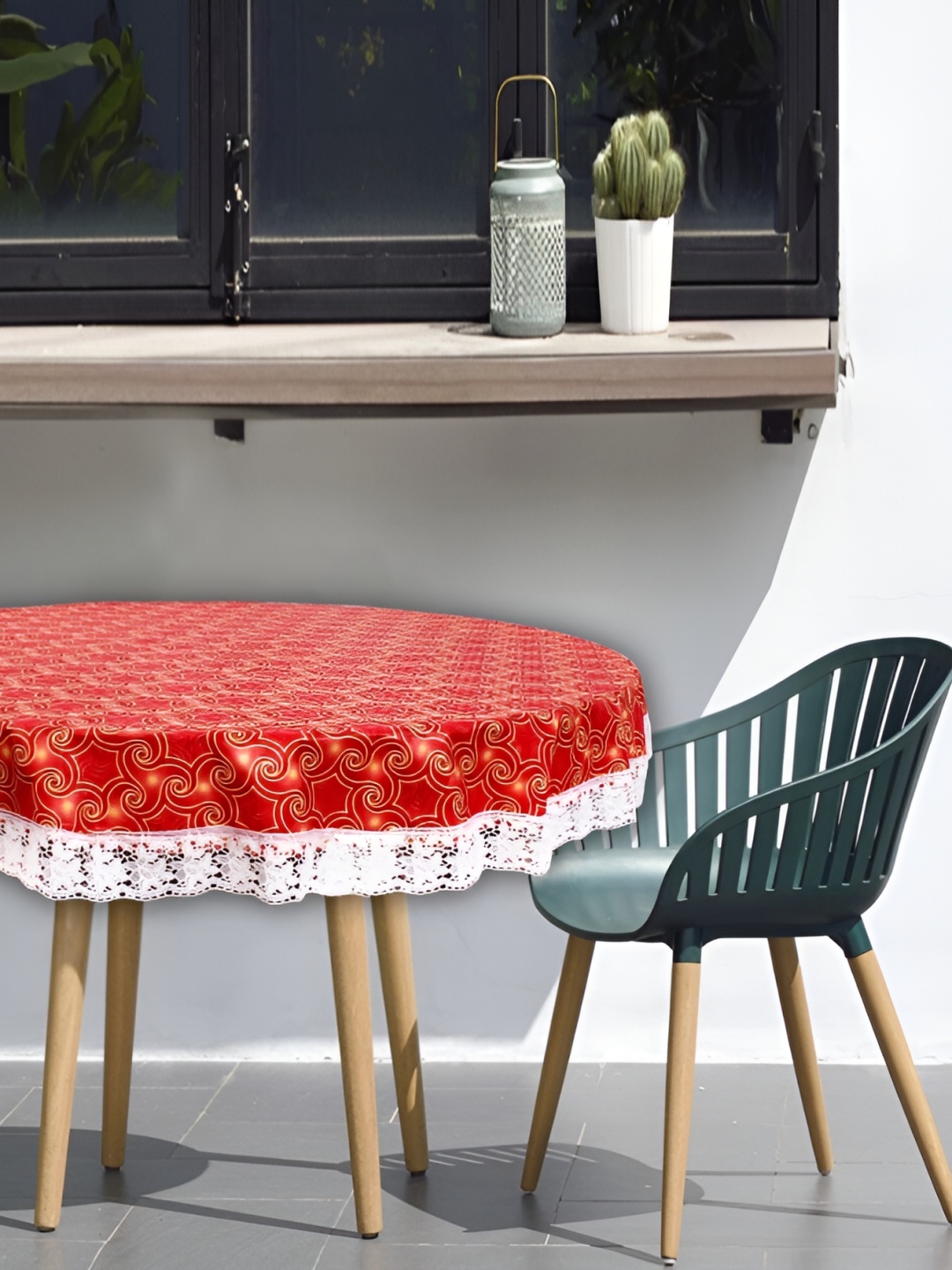 

Stylista Red Waterproof Round 2 Seater Table Cover