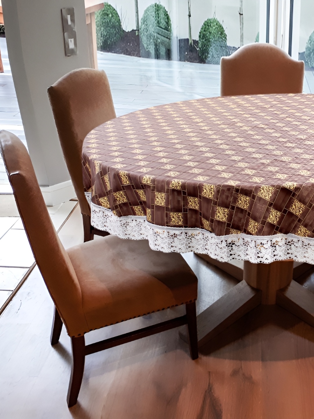 

Stylista Brown Waterproof Round 6-Seater Table Cover