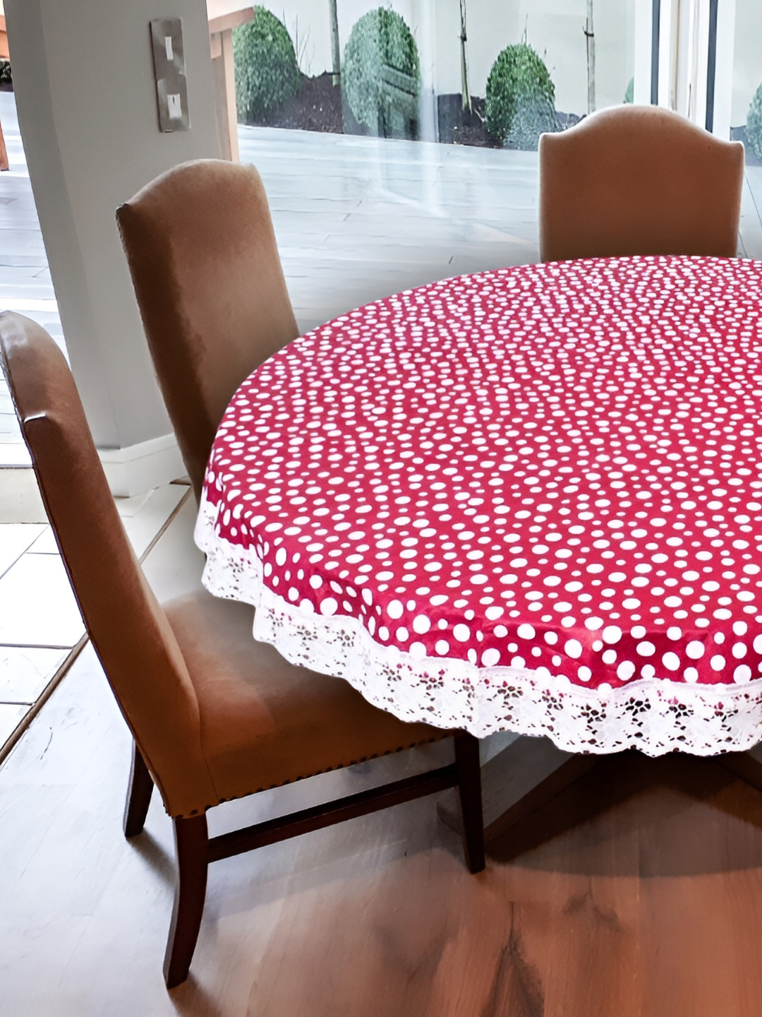 

Stylista Pink Waterproof Round 6-Seater Table Cover