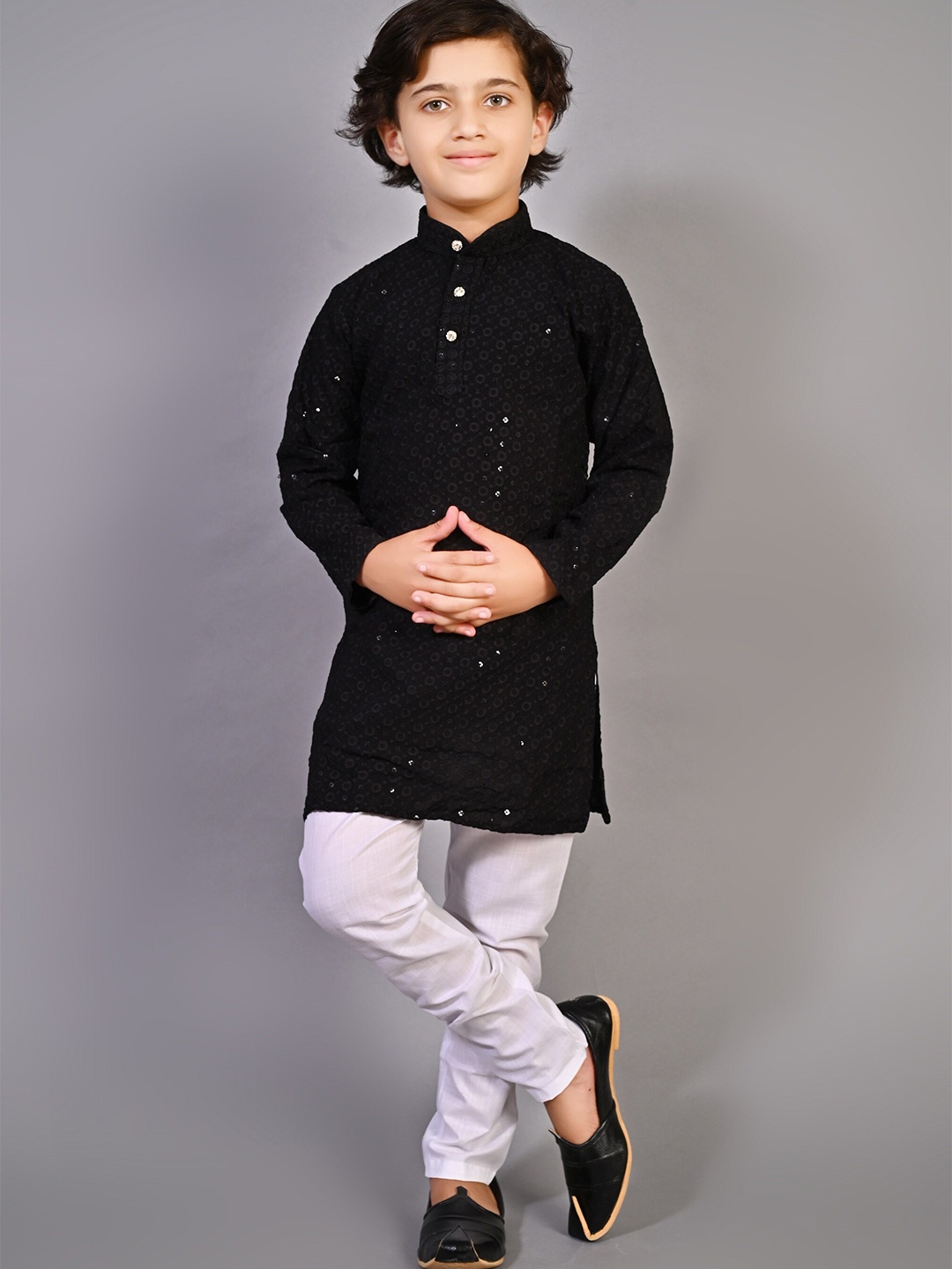 

BAESD Boys Embroidered Mandarin Collar Long Sleeves Sequinned Kurta with Pyjamas, Black