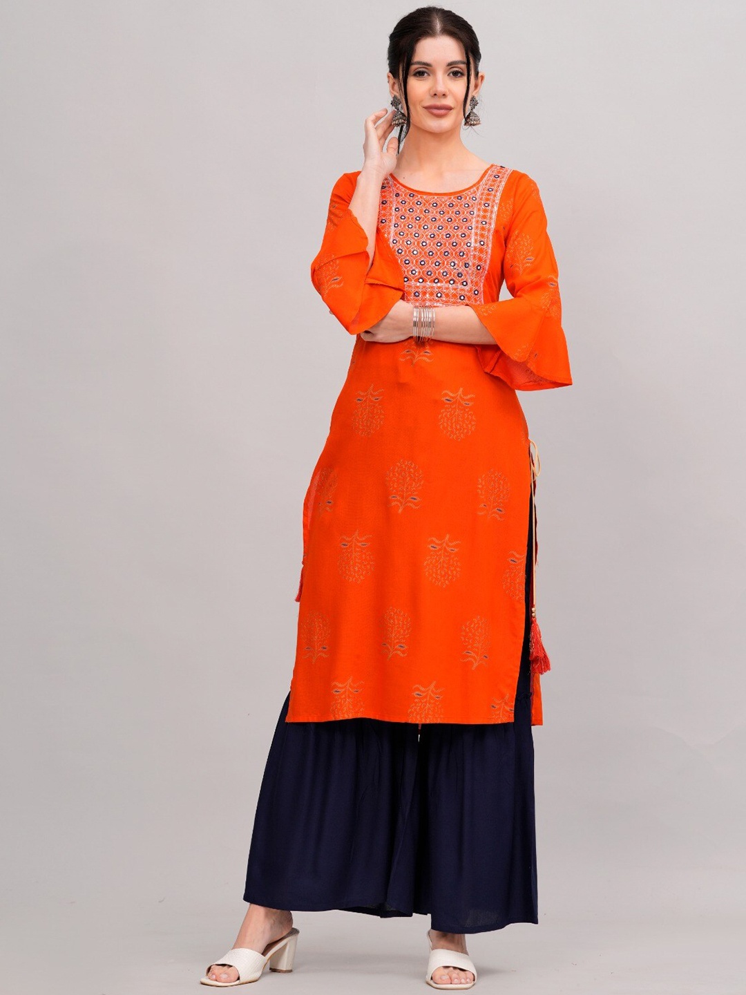 

MAUKA Floral Printed Regular Thread Work Kurta With Sharara, Orange