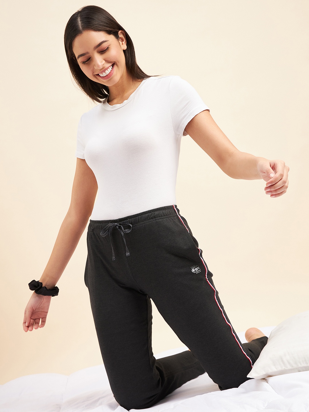 

Sweet Dreams Women Mid-Rise Side Panel Details Lounge Pants, Charcoal
