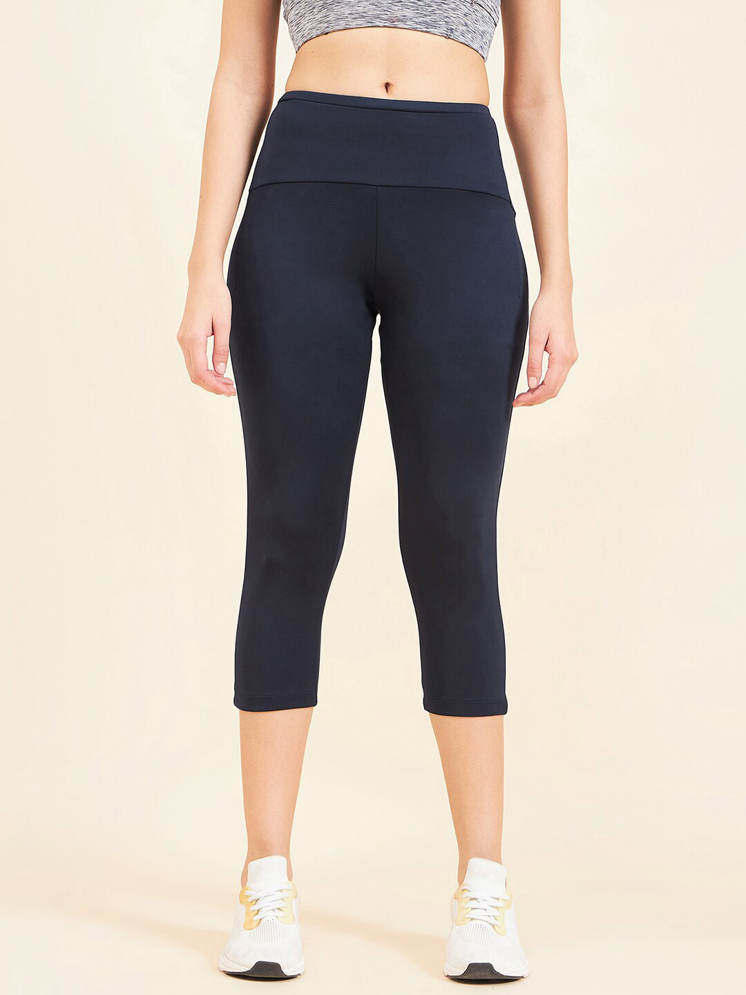 

Sweet Dreams Women Navy Blue Mid-Rise Three-Fourth Length Tights