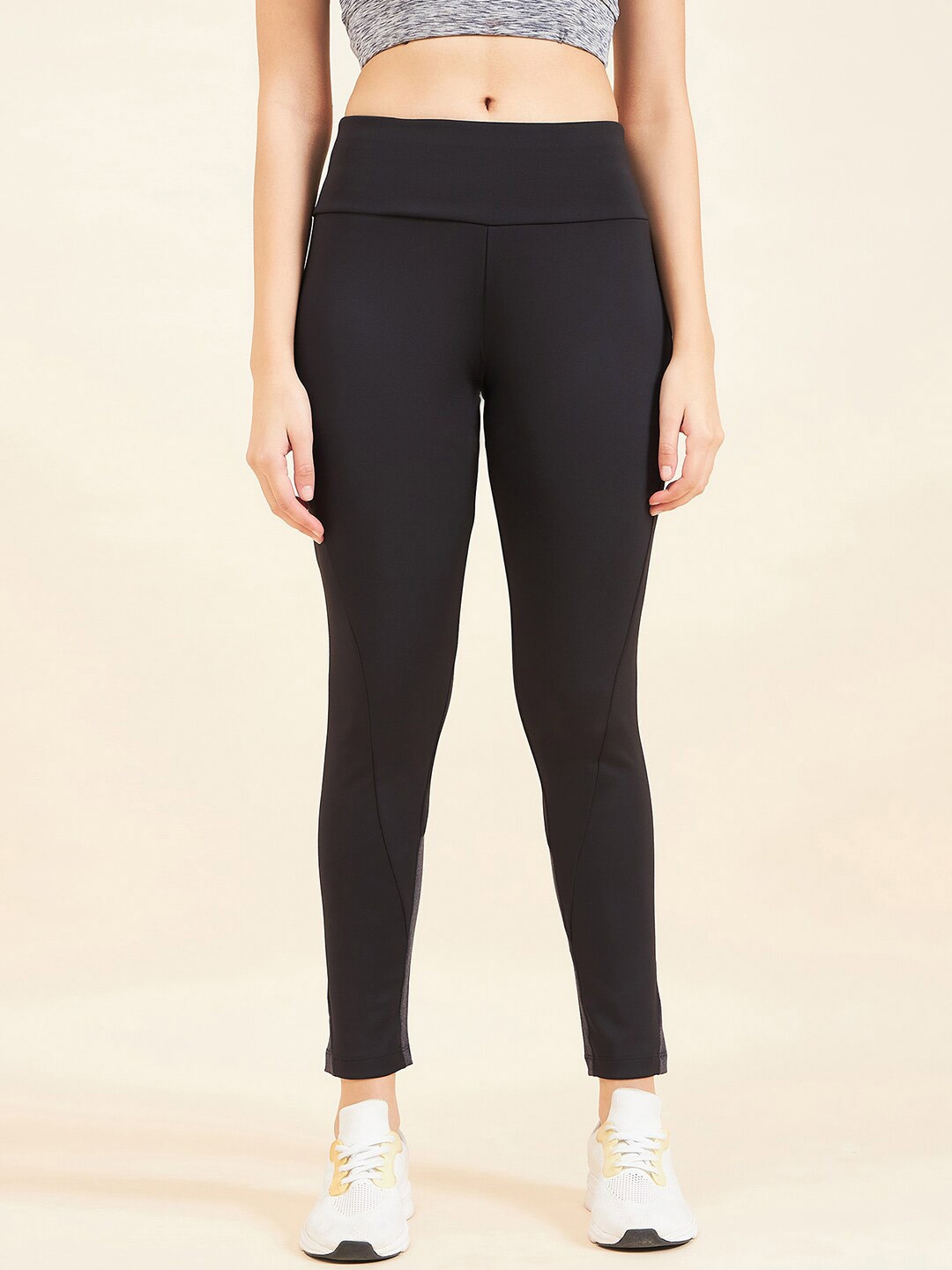 

Sweet Dreams Black Ankle Length Sports Tights