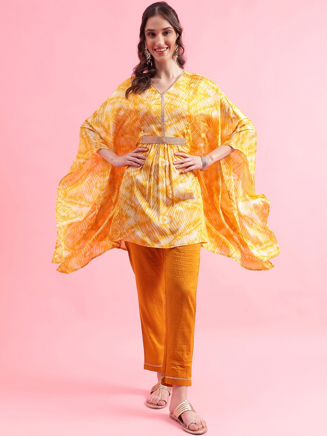 

SKYLEE Women Yellow & White Dyed Gotta Patti Kaftan Kurta With Trousers