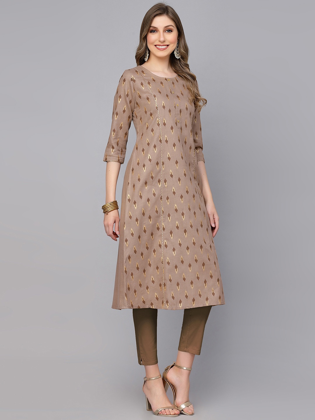 

SKYLEE Beige Ethnic Motifs Printed Gotta Patti Cotton A-Line Kurta