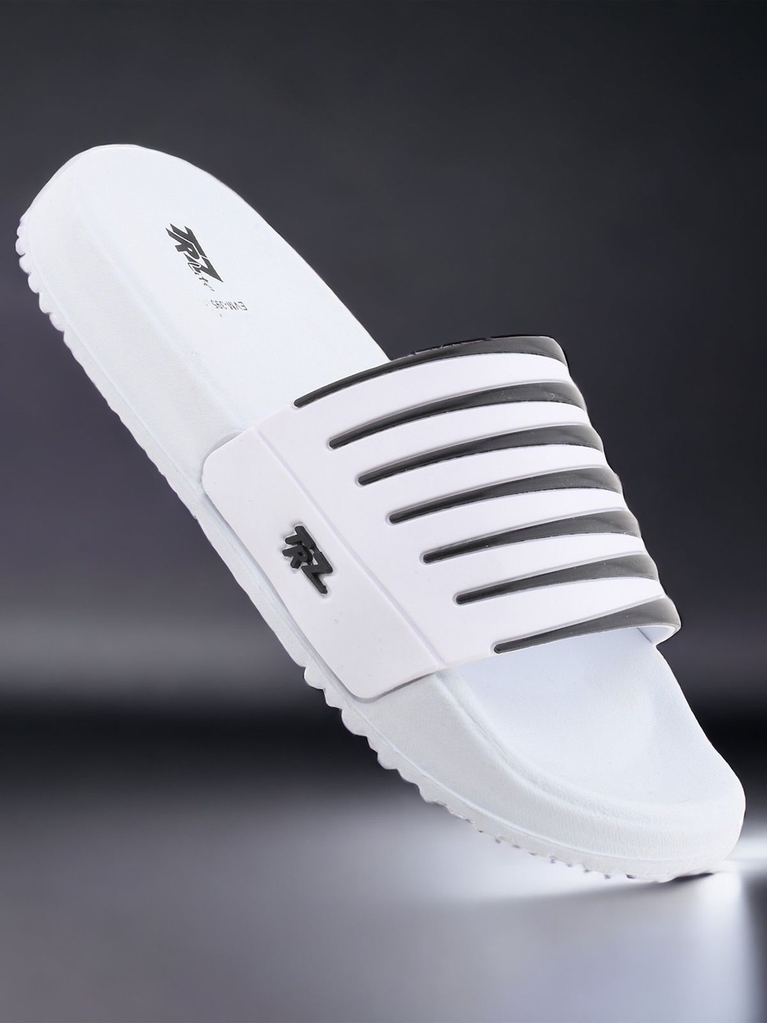 

BAESD Men Striped Sliders, White