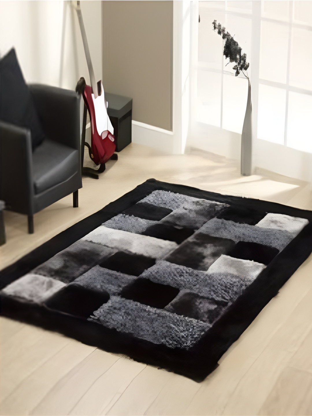 Shopgallery Black & Grey Geometric Printed Anti Skid Carpet