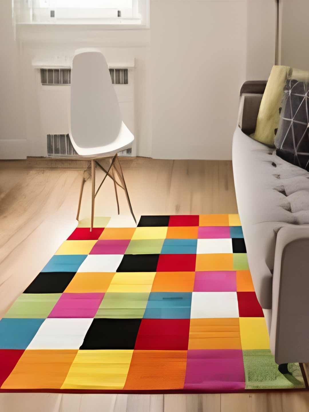 

Shopgallery Green & Red Geometric Printed Anti Skid Carpet