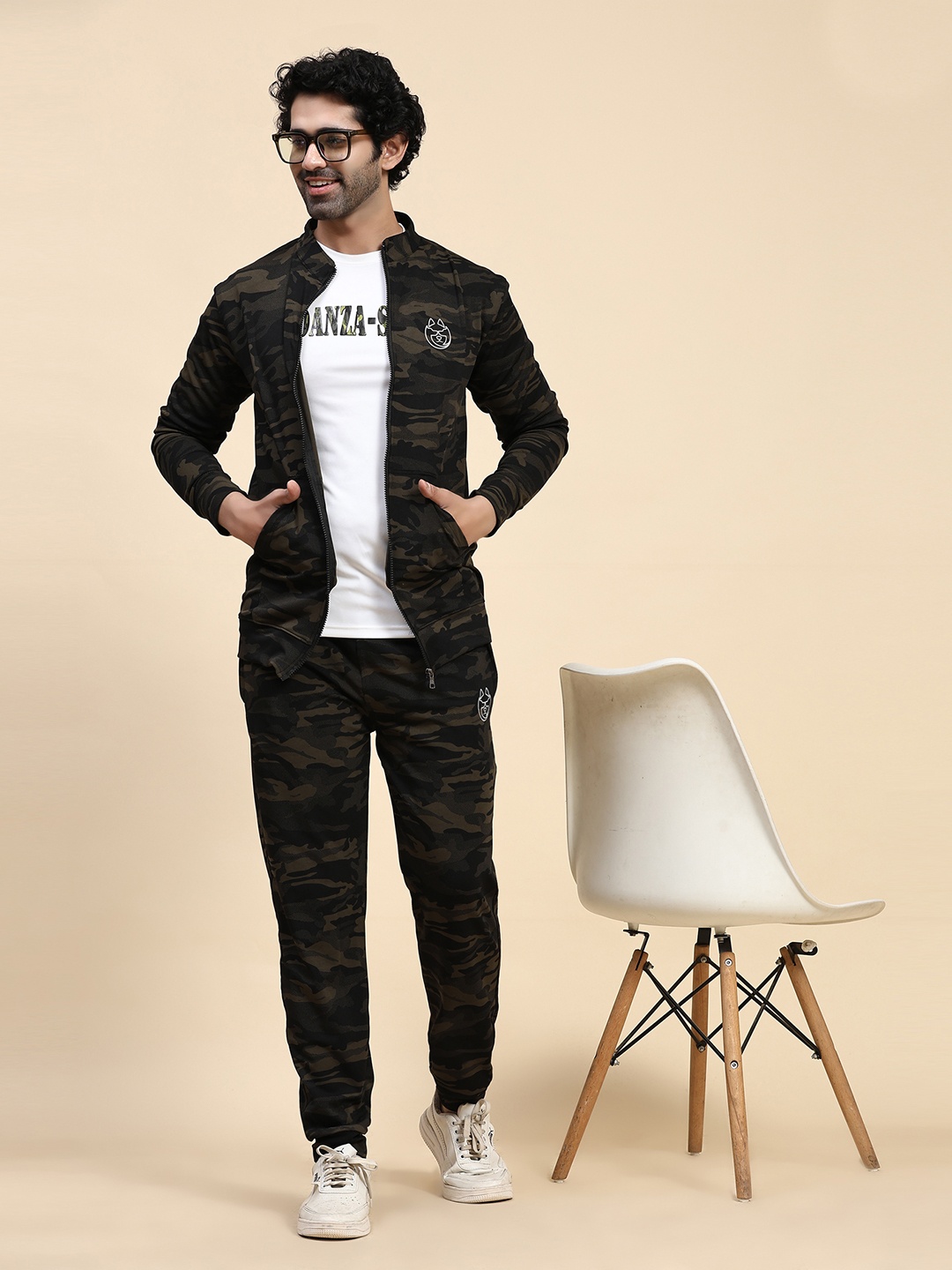 

DANZA-SON Camouflage Printed Tracksuits, White