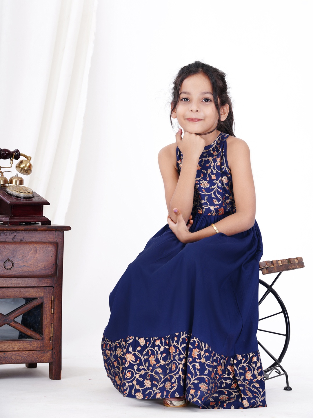 

DRESSAR Girls Floral Printed Round Neck Ethinc Maxi Dress, Blue