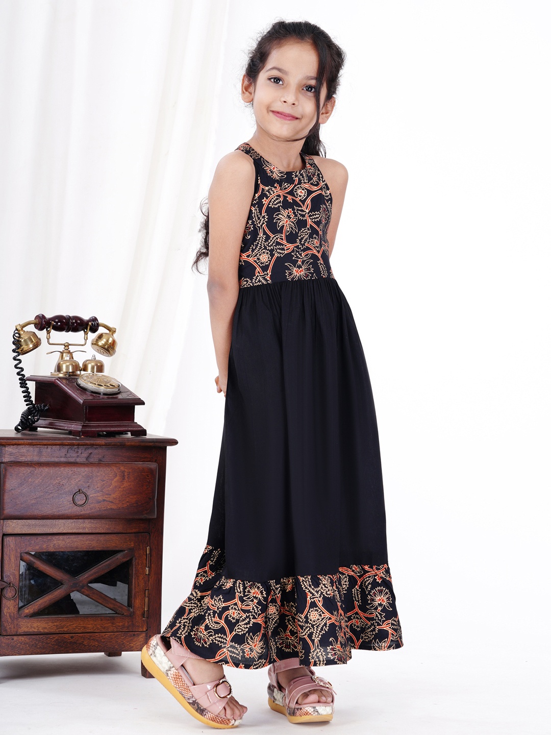 

DRESSAR Girls Floral Printed Round Neck Ethinc Maxi Dress, Black