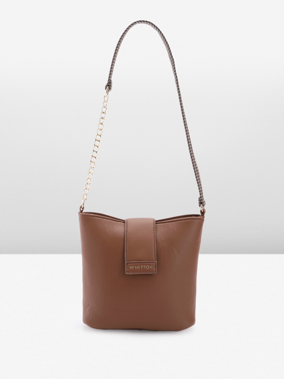 

United Colors of Benetton Women Solid Shoulder Bag, Brown