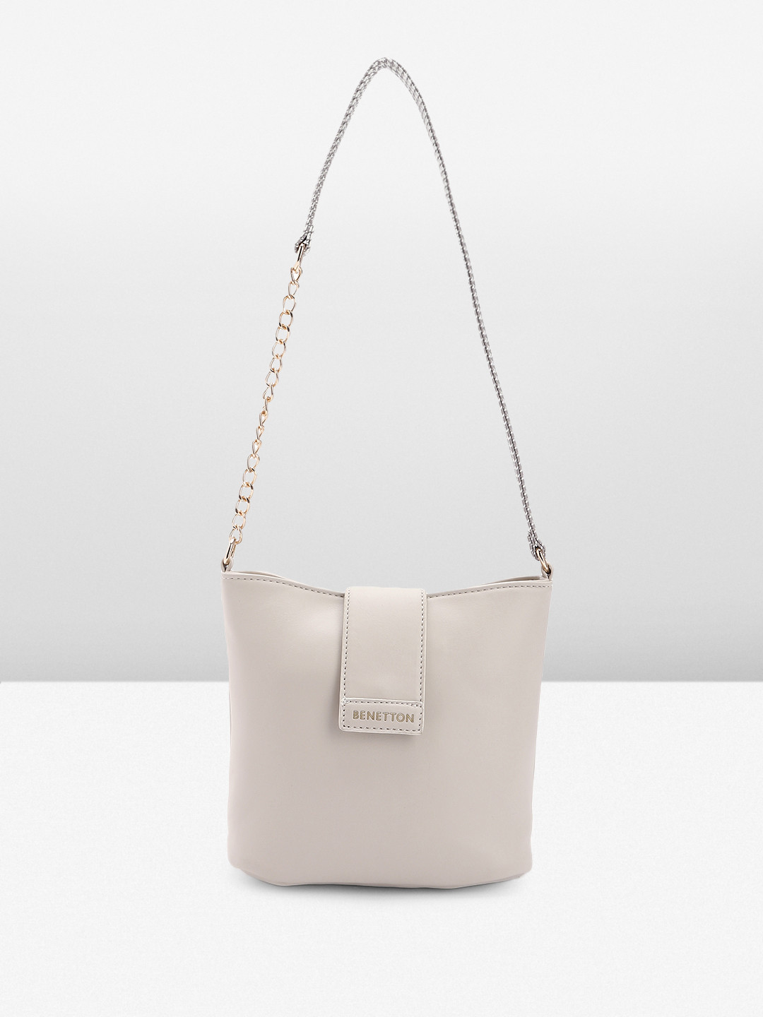 

United Colors of Benetton Women Solid Shoulder Bag, Off white