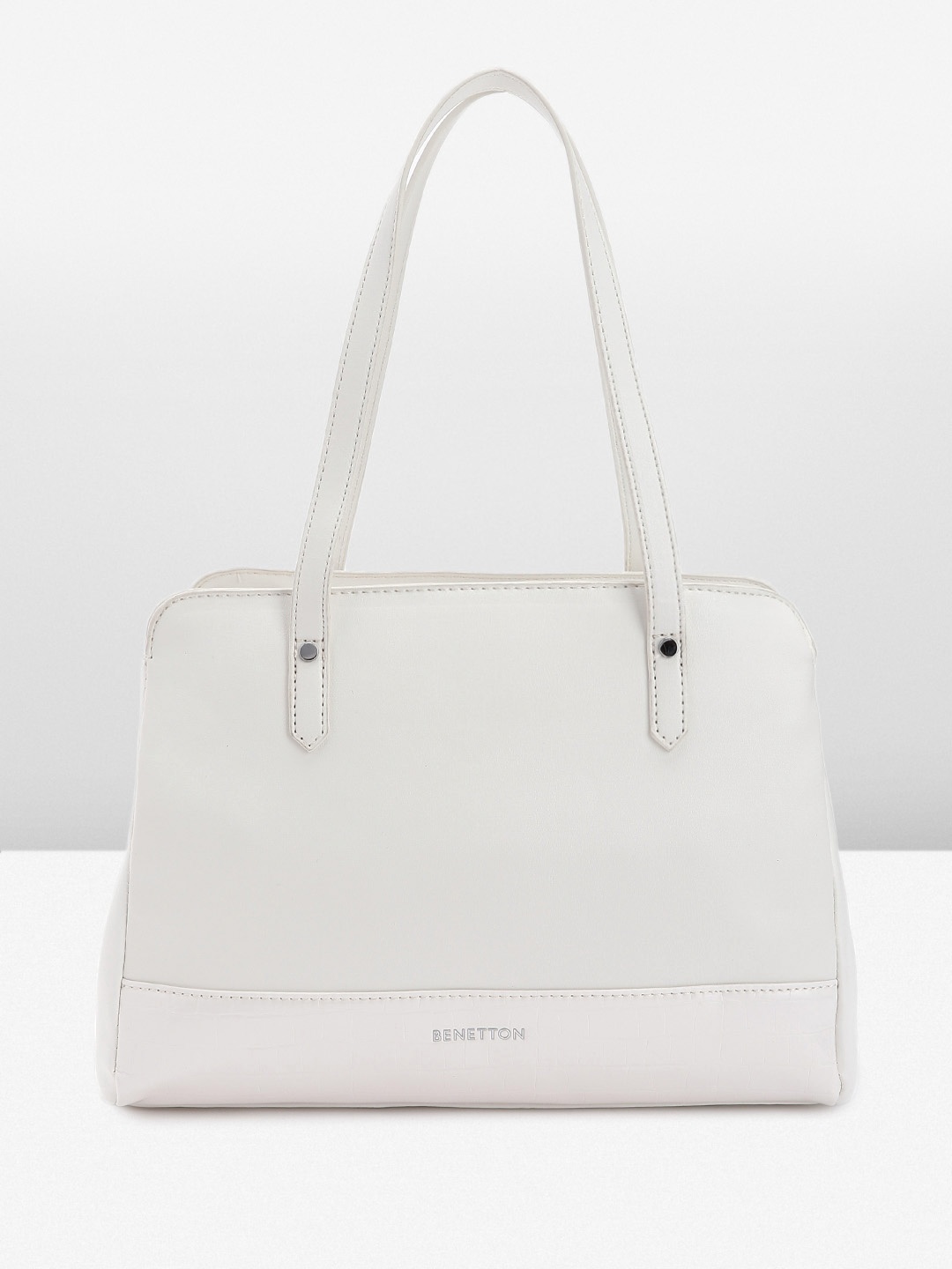 

United Colors of Benetton Women Solid Shoulder Bag, White