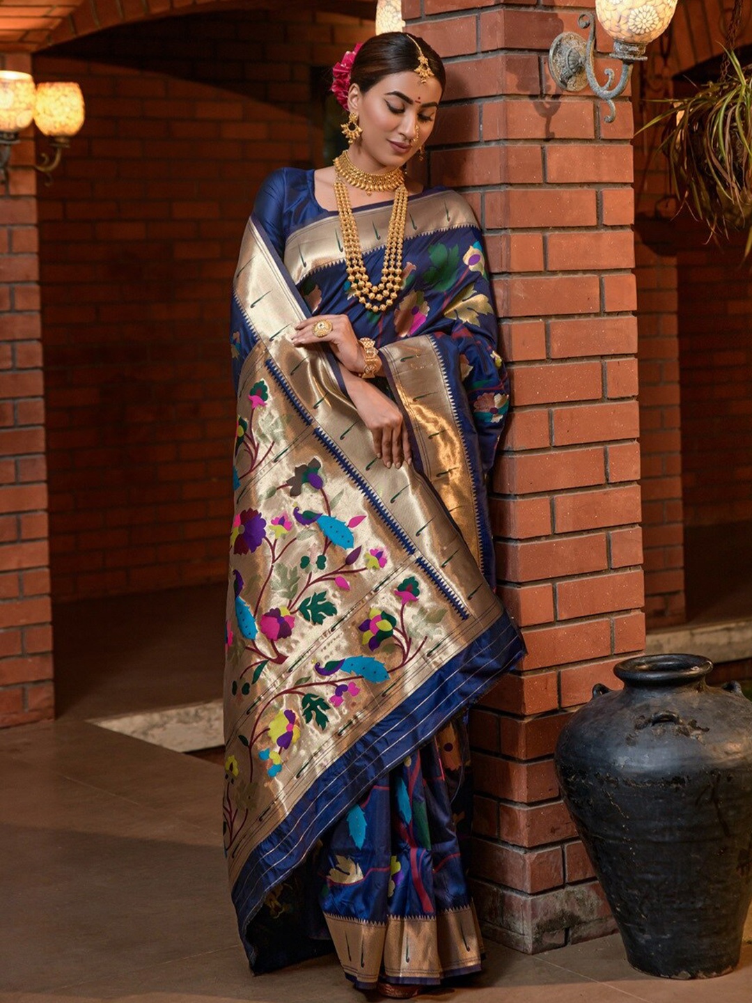 

CaniBani Floral Woven Design Zari Pure Silk Paithani Saree, Blue