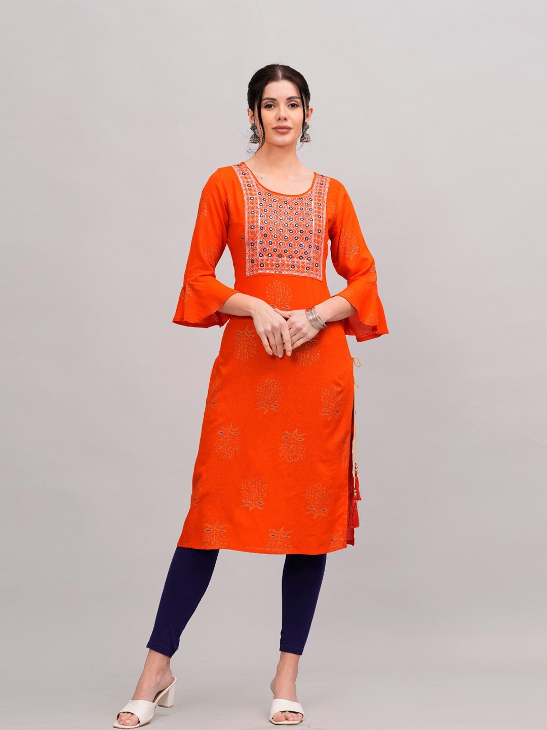 

MAUKA Floral Embroidered Bell Sleeves Kurta, Orange