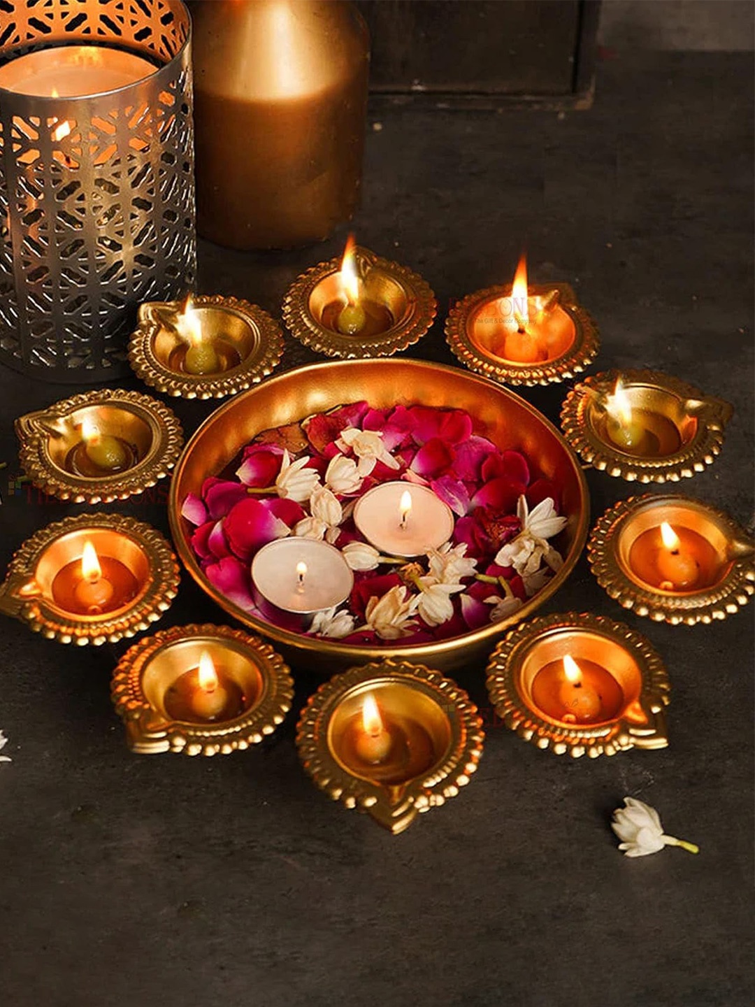 

PRISHA INDIA CRAFT 2 Pieces Beige Pooja Diyas With Urli Bowl