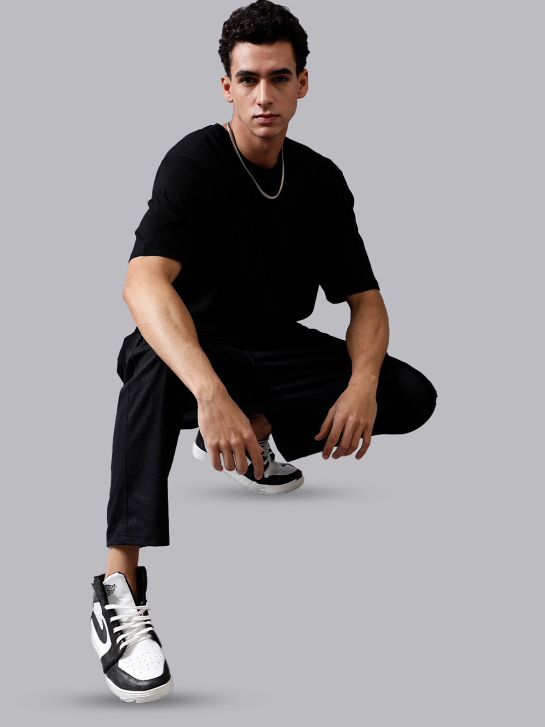 

Mad Over Print Men Relaxed Loose Fit Cotton Cargo Trousers, Black