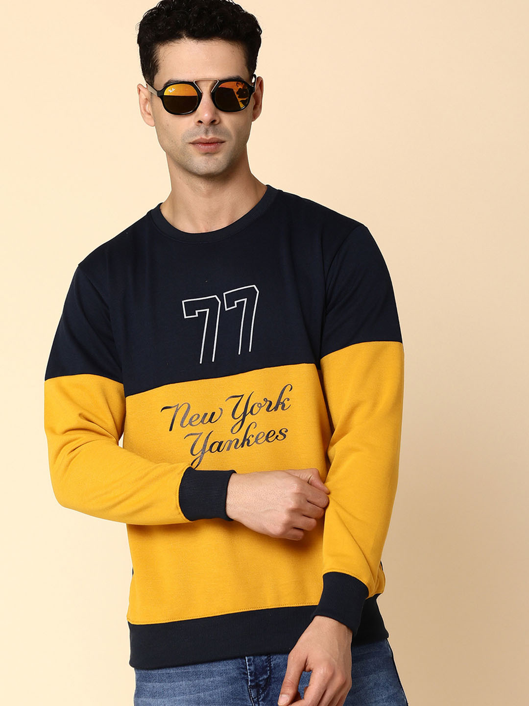 

V-Mart Colourblocked Round Neck Pullover Sweatshirt, Blue