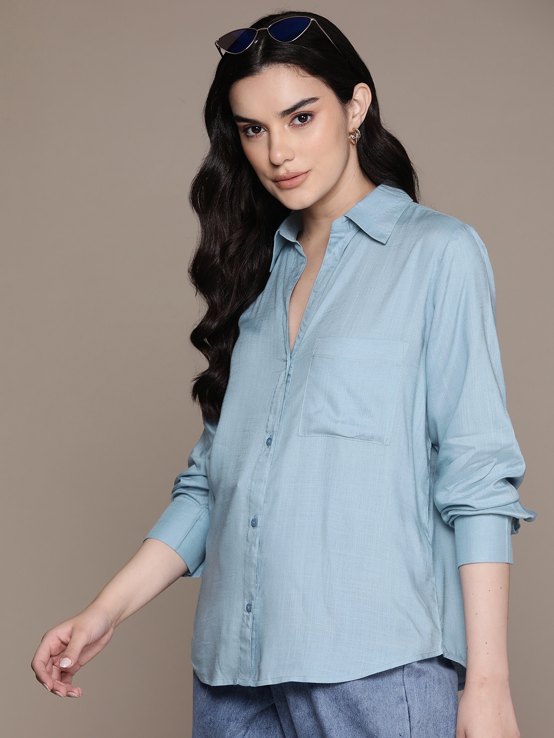 

Roadster Longline Casual Shirt, Blue