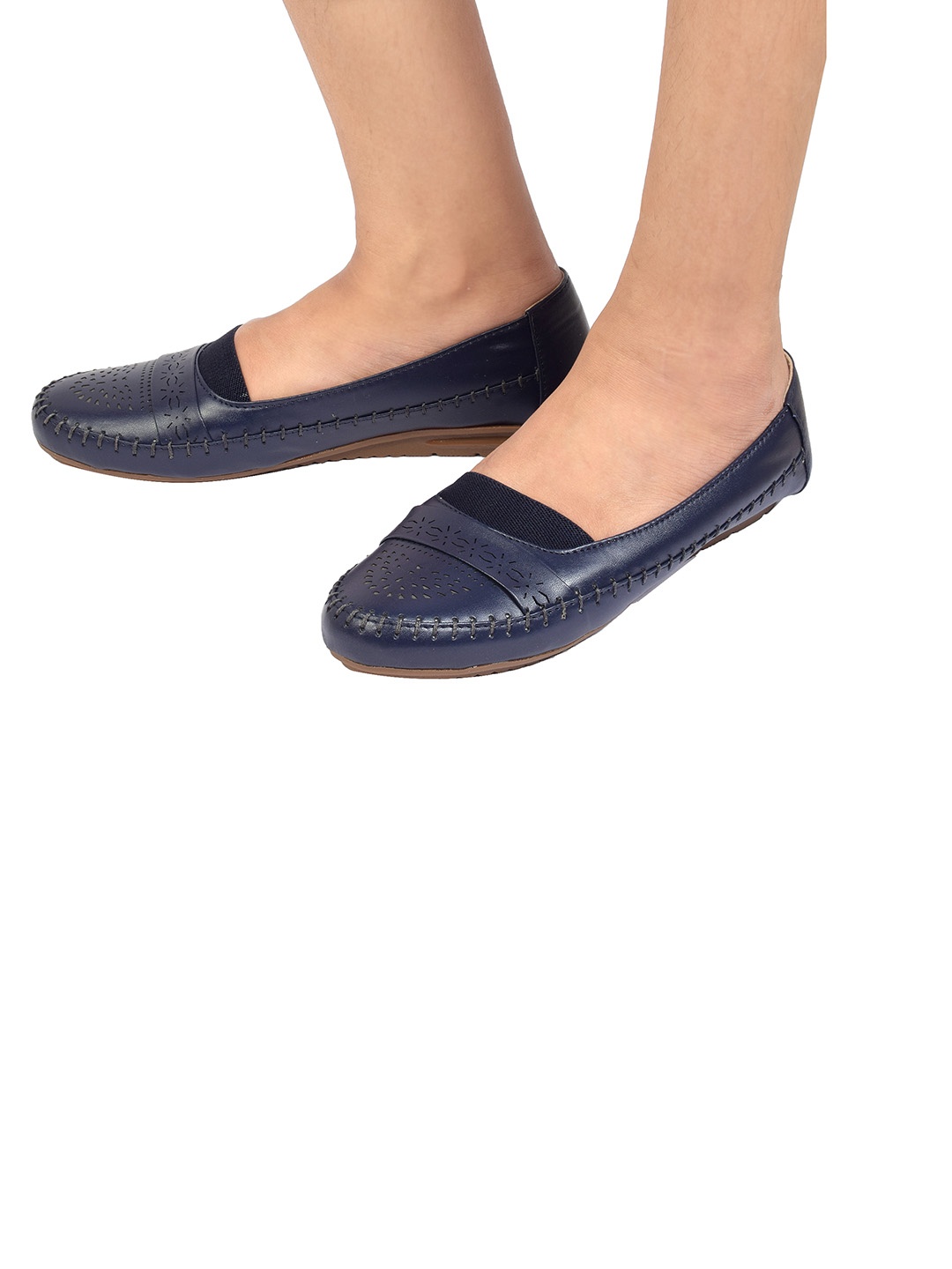 

XE Looks Women Perforations Laser Cuts Lightweight Comfort Insole Slip-On Sneakers, Blue