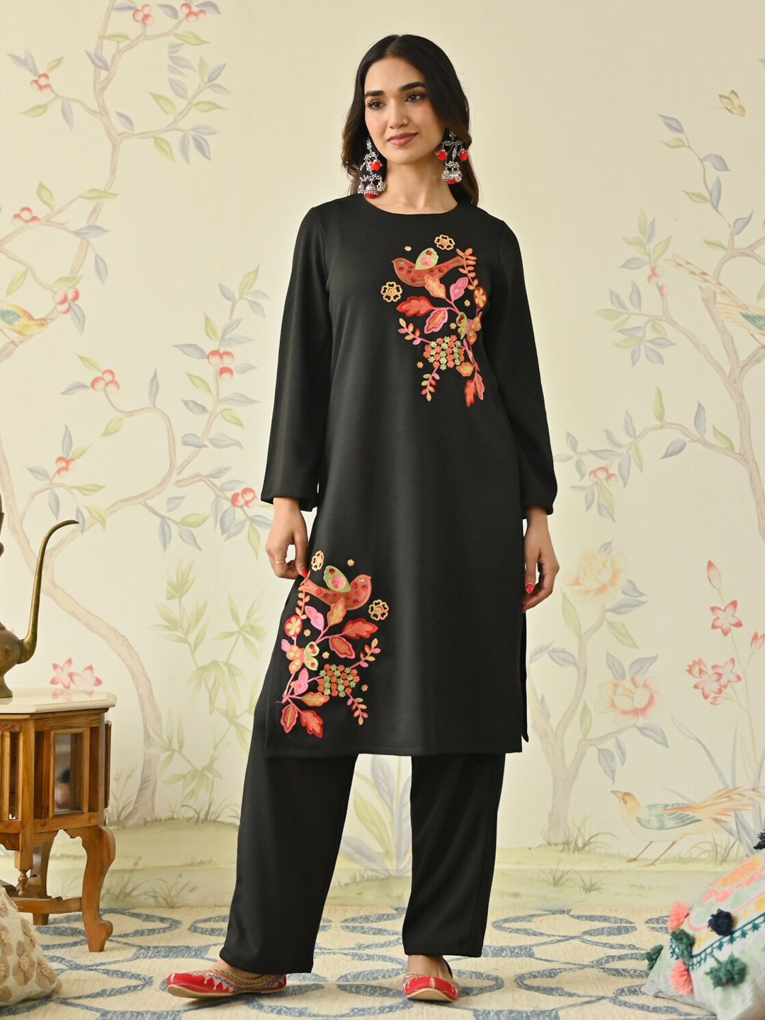 

Rustorange Round Neck Long Sleeves Floral Thread Work Straight Kurta with Trouser, Black