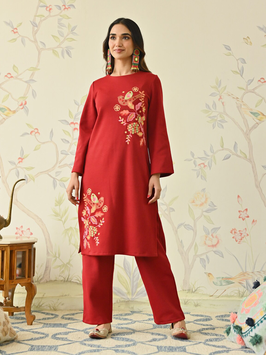 

Rustorange Round Neck Long Sleeves Floral Thread Work Straight Kurta with Trousers, Maroon