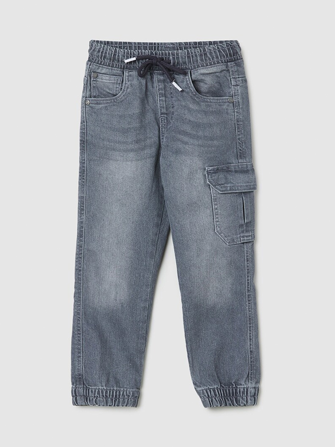 

max Boys Light Fade Clean Look Mid-Rise Stretchable Jeans, Grey